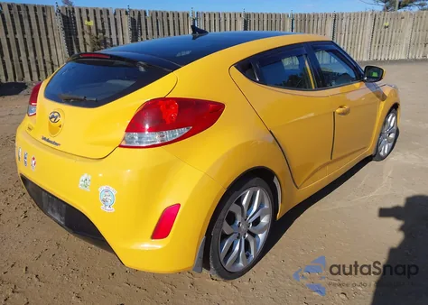 2013 Hyundai Veloster Base W/Black from USA, damaged, VIN KMHTC6AD1DU134650